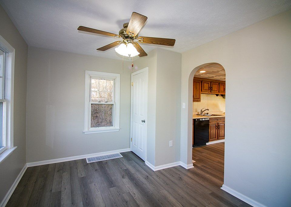 6 Park Rd, Mozart, WV 26003 Zillow