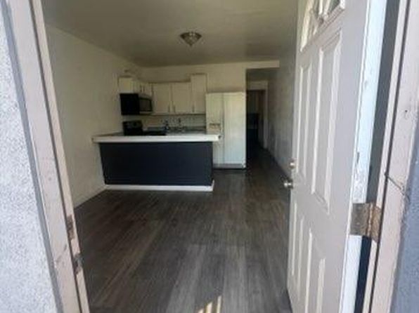 4517 Acacia Ave