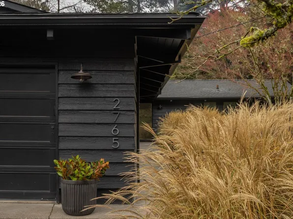 2765 SW Vista Dr, Portland, OR 97225