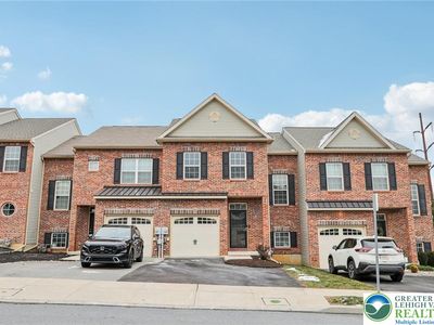 270 Milkweed Dr, Allentown, PA, 18104