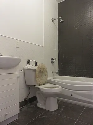 Rented by Rennit Inc. | media 24