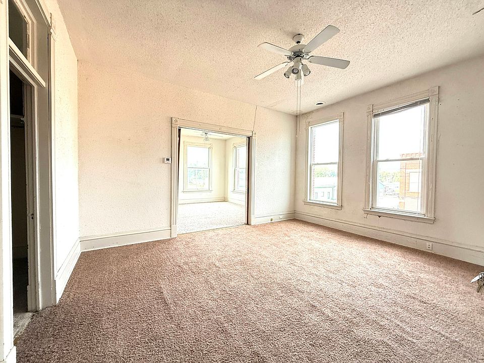 1st image of 704 N 3rd St #2