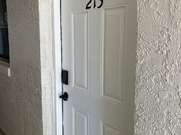 6899 Estero Blvd APT 213