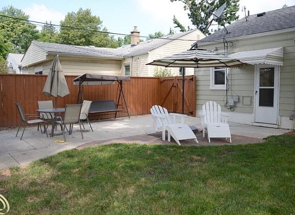 3rd image of 1804 Guthrie Ave