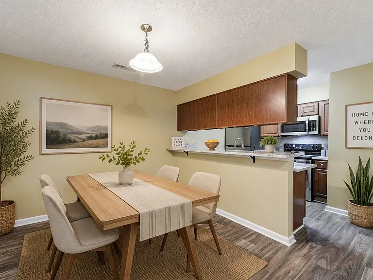 Chason Ridge Apartment Homes — Photo 4