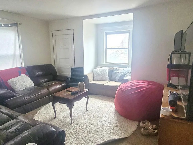 30 Lyman St #B — Photo 25