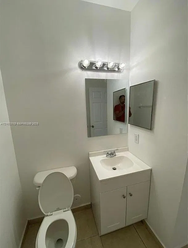 3 bed, 2.5 bath, 1518 sqft, $2,550 — Photo 3