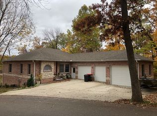 390 Wildwood Dr, Groveland, IL 61535