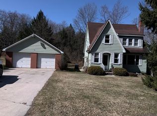 2938 Dark Shade Dr, Windber, PA 15963