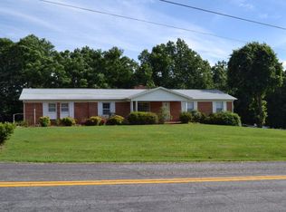 147 Blue Ridge Ln, Ridgeway, VA 24148