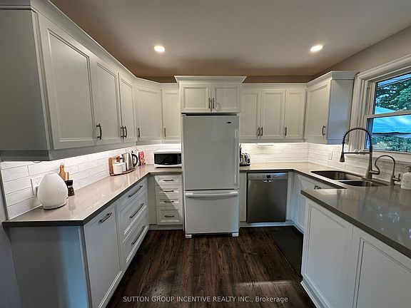 5th image of 23 Northpark Rd