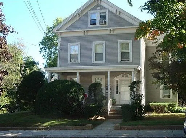 4 bed, 1567 sqft, $2,195 — Photo 2
