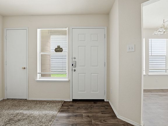 3rd image of 10716 Wild Oak Dr