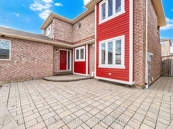 5th image of 317 Bristol Rd W