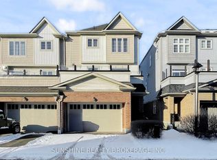 10 Cornerside Way, Whitby, ON L1M0L8