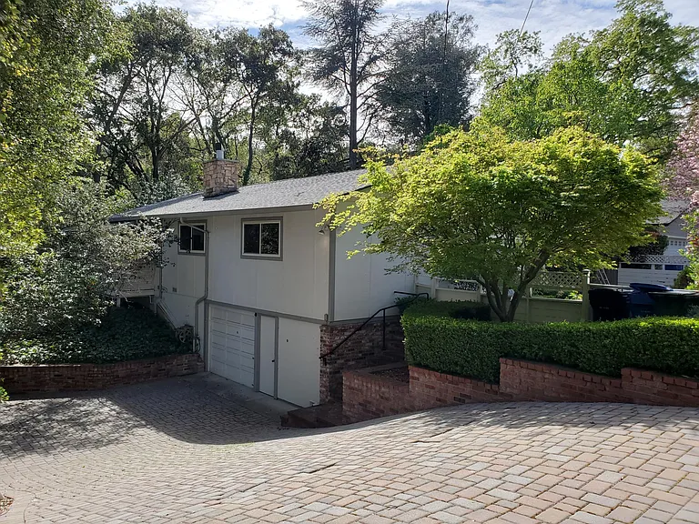 4111 Hidden Valley Rd — Photo 17