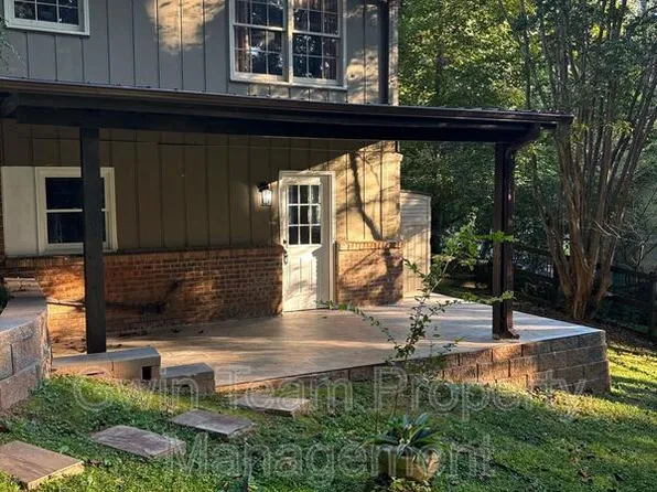 4932 Rock Haven Dr, Lilburn, GA 30047