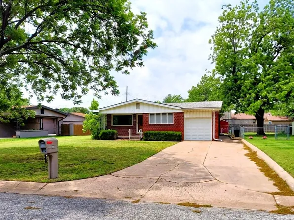 610 Delrose St, Wellington, KS 67152