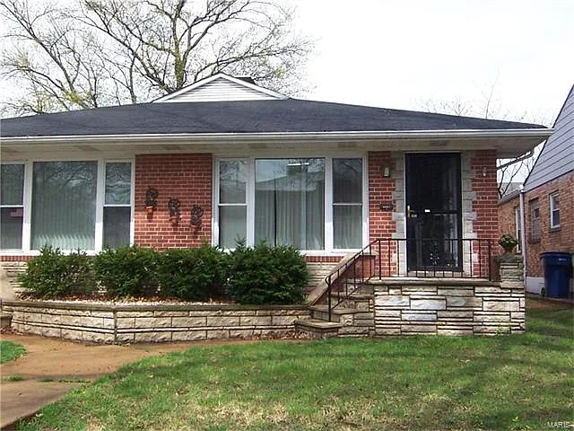 5867-5869 Robert Ave photo 1