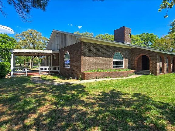 4th image of 3452 Lindale Rd