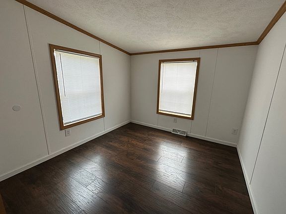 4th image of 1210 Cheshire Ct