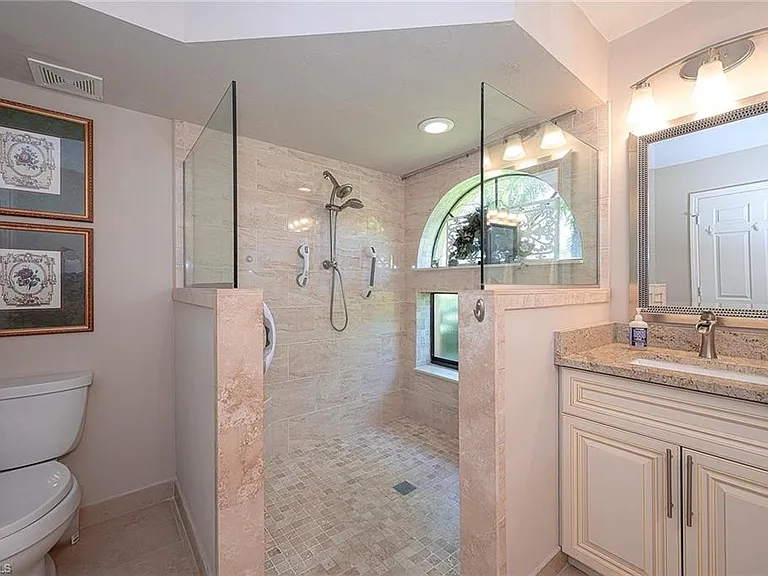 583 Beachwalk Cir #101 — Photo 23