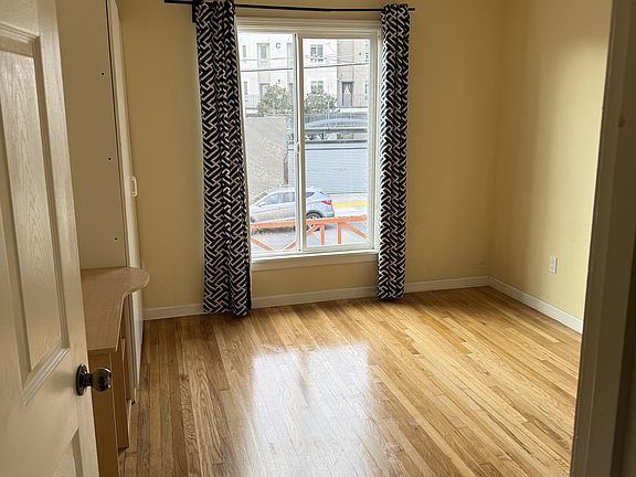 2nd image of 125 Hillsdale Ave #1