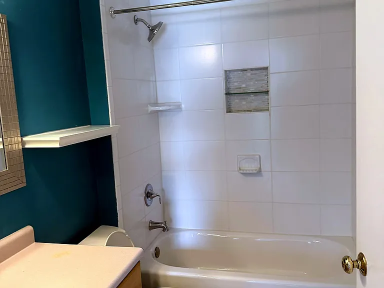 8408 Tamarron Dr — Photo 15
