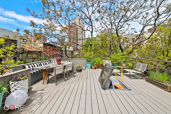 1st image of 337 W 20th St #M