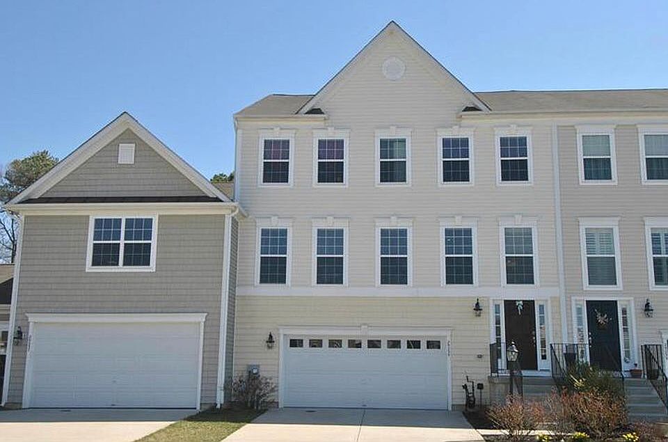 3 Story townhome