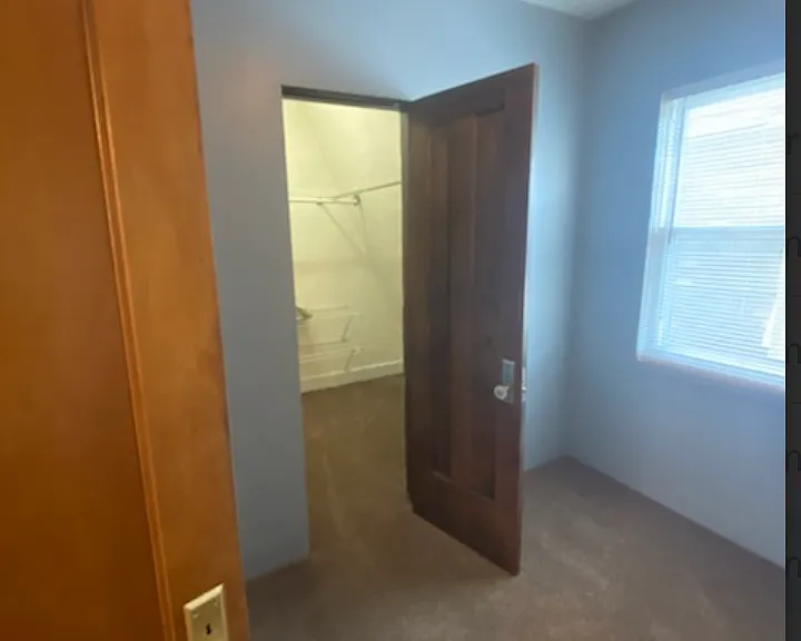 5705 N Keystone Ave — Photo 6