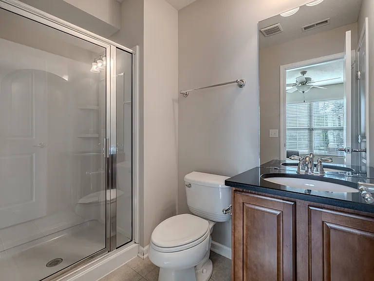 6180 N Pointe Dr — Photo 31