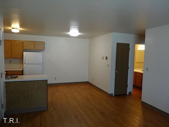 3rd image of 1300 9th Ave APT 7