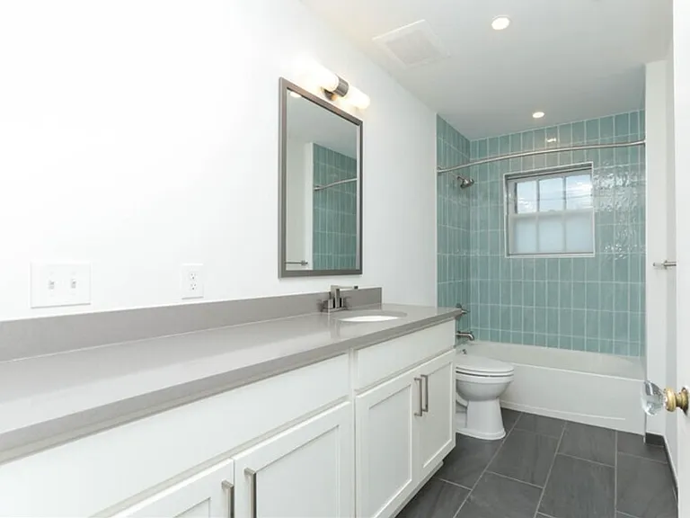 525 Graydon Ave #6 — Photo 13