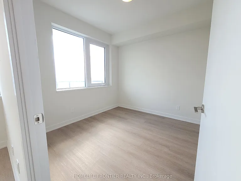 15 Ellerslie Ave #2504 — Photo 7