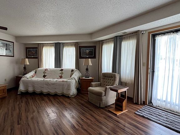2nd image of 520 S 1st Ave #101