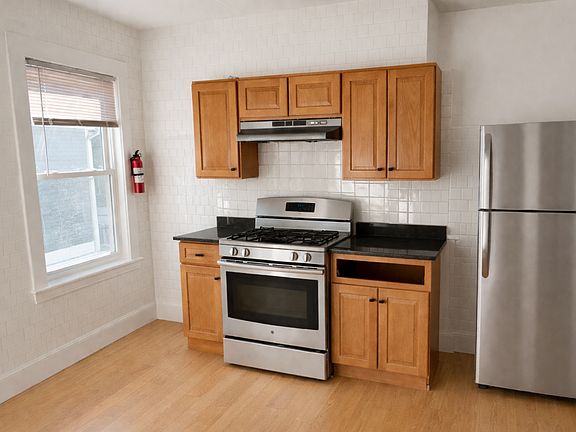 5th image of 23 Deering Rd #2