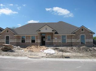 308 Nash Dr, Hewitt, TX 76643