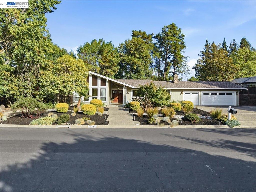 280 Bolla Avenue 2