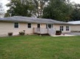 4765 Beacon Dr, Decatur, IL 62521