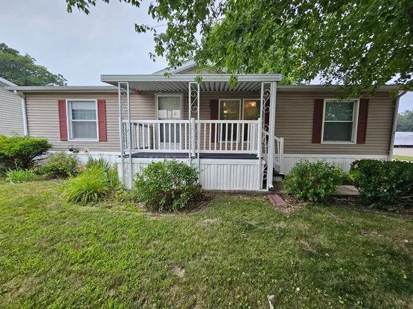 104 W Sassafras Dr, Morton, IL 61550