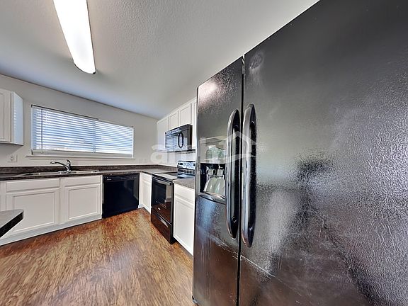 3rd image of 8301 Whispering Willow Ln