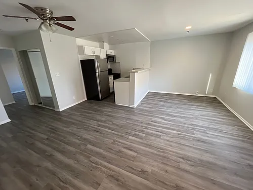 Floor plan 204