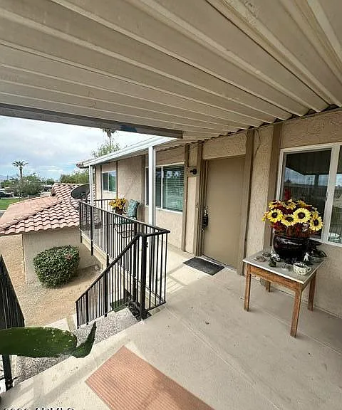 5318 W Turney Ave #3 — Photo 1