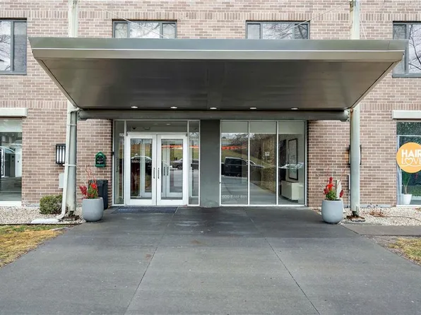 600 E 8th St APT 9D, Kansas City, MO 64106