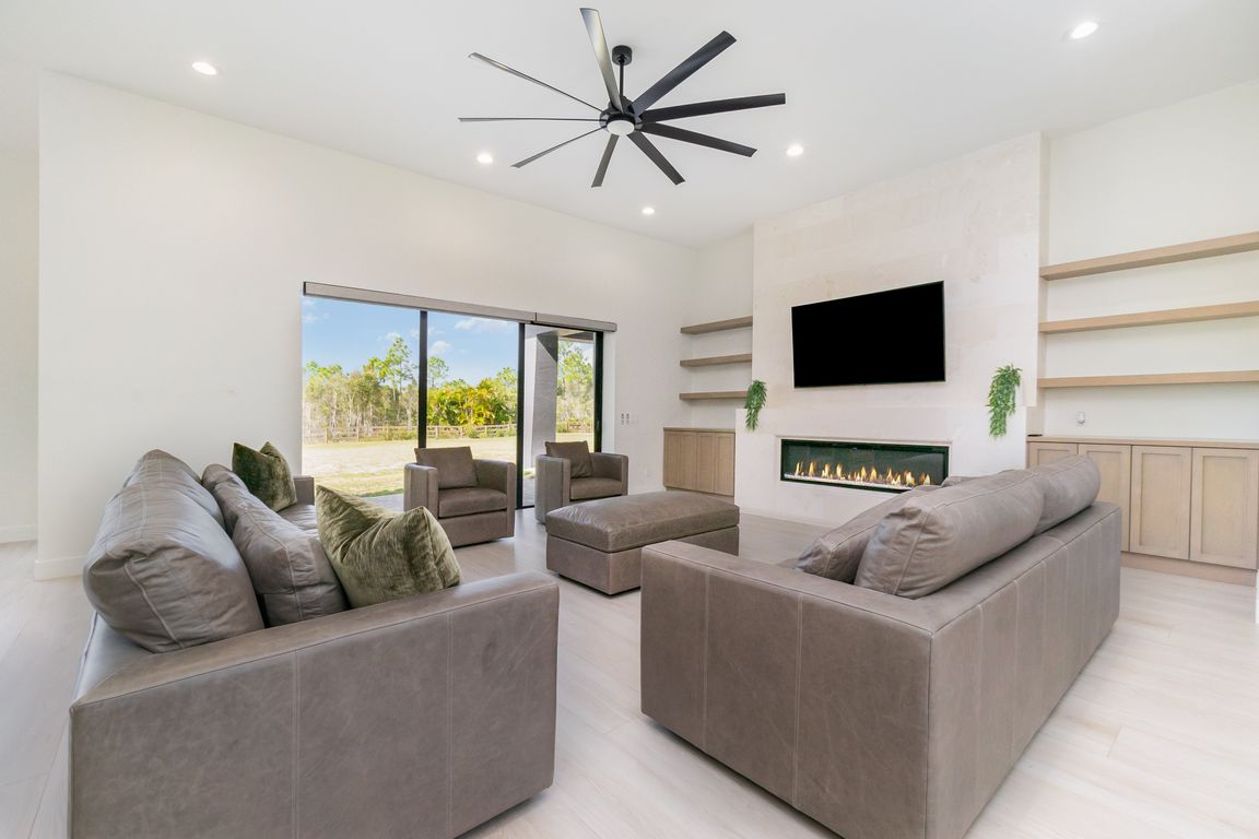 next background image