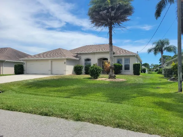 60 Pine Valley Ln, Rotonda West, FL 33947