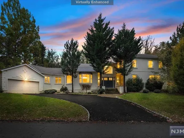 218 Irving Ave, Closter, NJ 07624