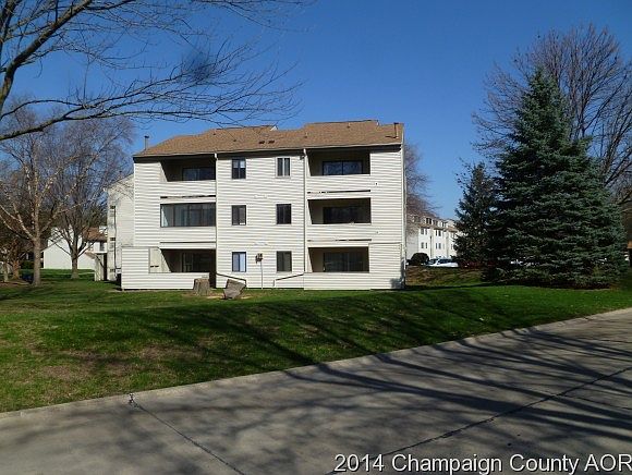 2nd image of 2213 Melrose Dr APT C