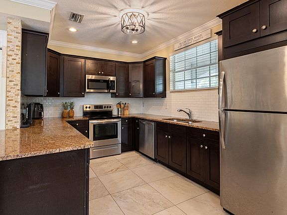 4th image of 4802 W Bexley Park Drive